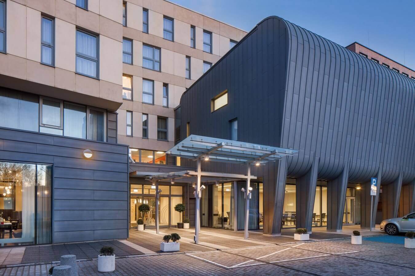 Hotel Arkon Park Gdańsk – nowoczesny hotel z dostępem do kasyna i strefy biznesowej
